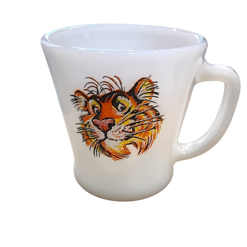 Vintage Esson/Exxon tiger, milk, glass mug, fire king